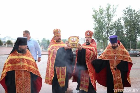 В Витебск прибыл ковчег с мощами святого великомученика Георгия Победоносца.