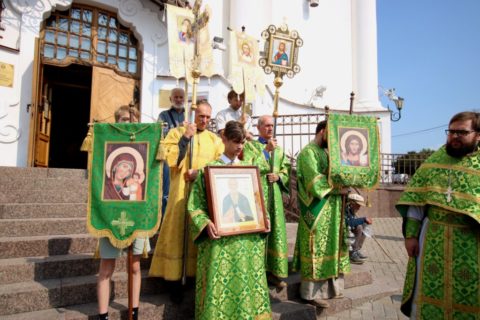 В канун праздника Преображения Господня первый проректор семинарии совершил всенощное бдение в храме Воскресения Христова города Витебска