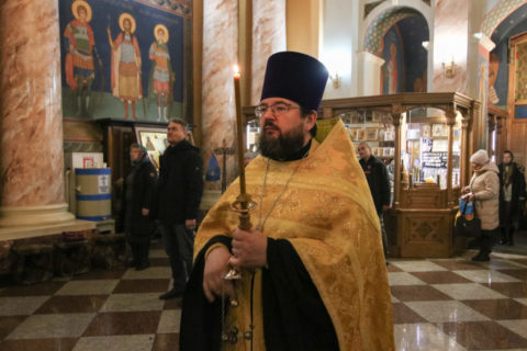 В канун Недели 21-ой по Пятидесятнице первый проректор семинарии совершил всенощное бдение в храме Воскресения Христова города Витебска