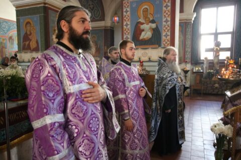 Ректор семинарии совершил чин выноса и погребения Плащаницы в Свято-Покровском соборе города Витебска