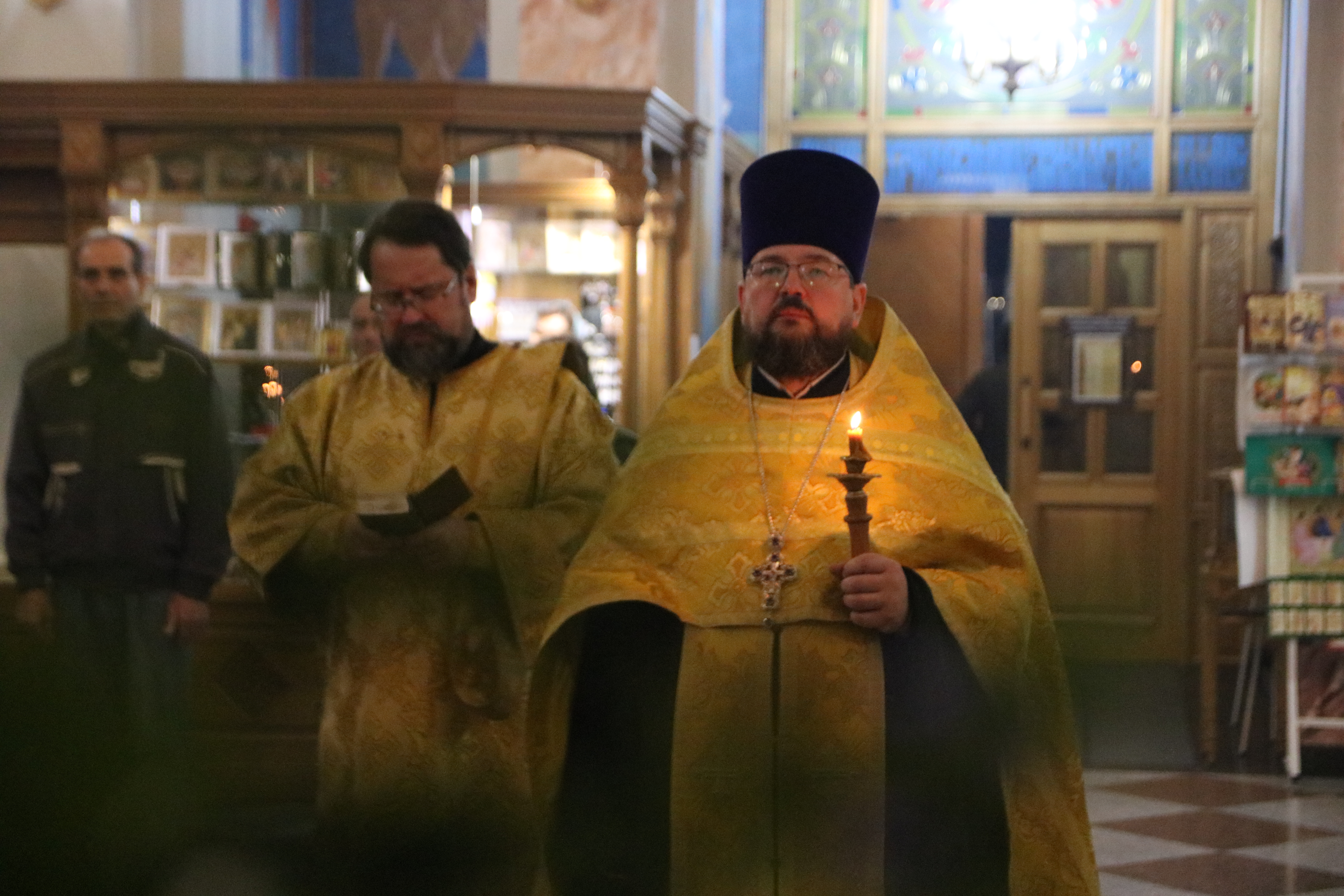 В канун 22-ой Недели по Пятидесятнице первый проректор совершил Всенощное бдение в храме Воскресения Христова города Витебска