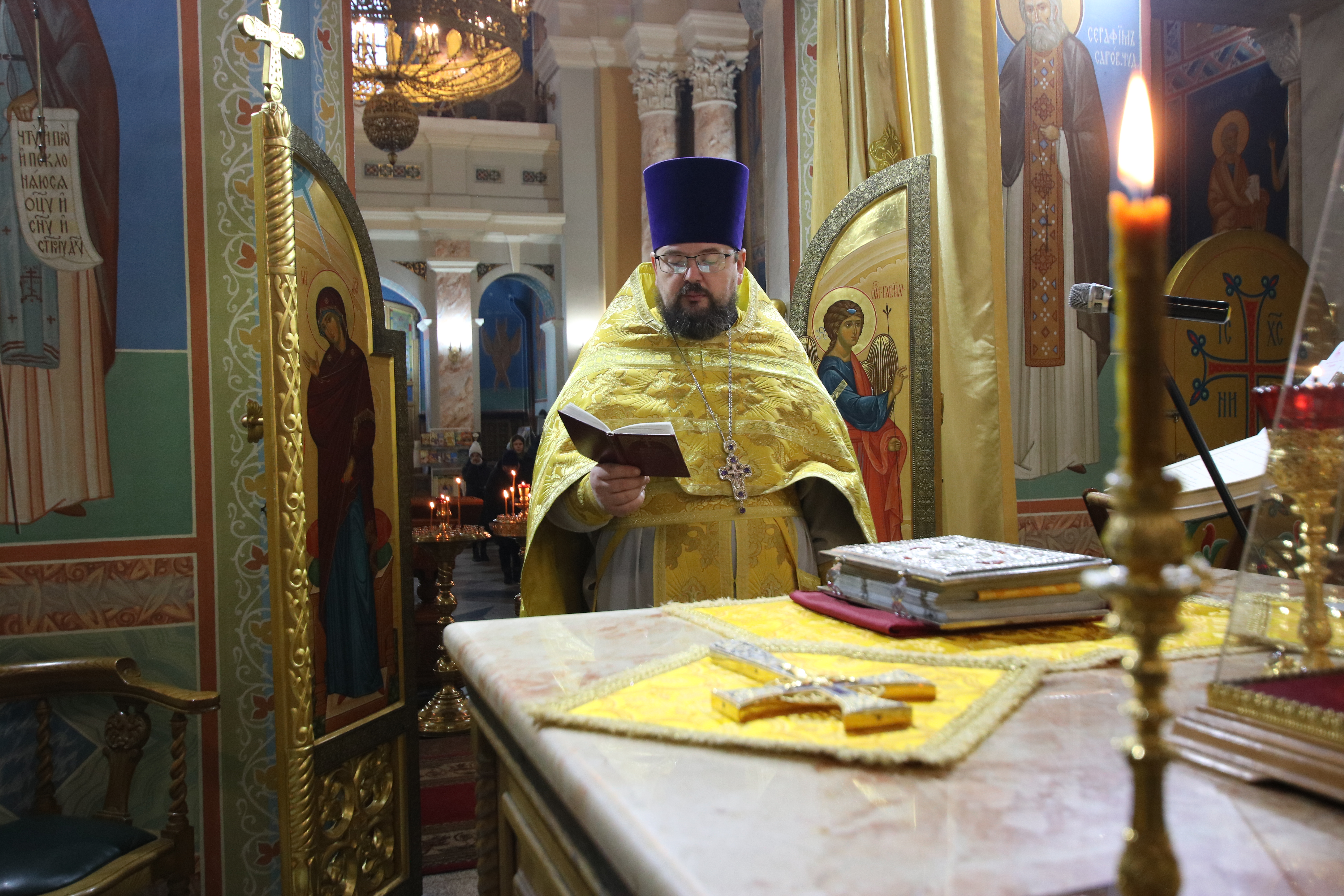 В 25-ю Неделю по Пятидесятнице первый проректор совершил Божественную литургию в храме Воскресения Христова города Витебска